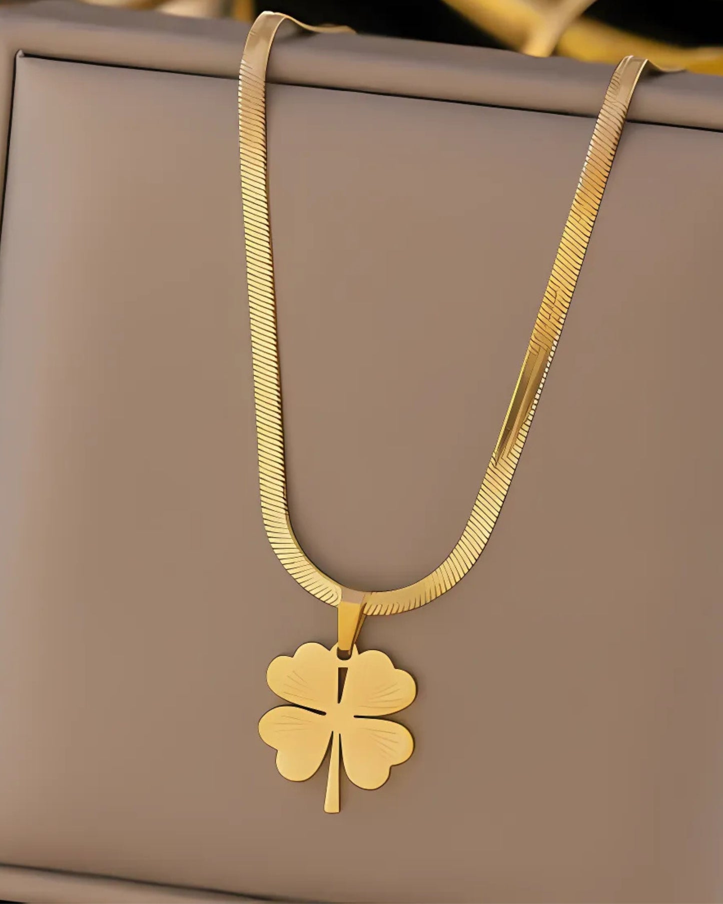 Anti-Tarnish Gold-Plated Clover Pendant