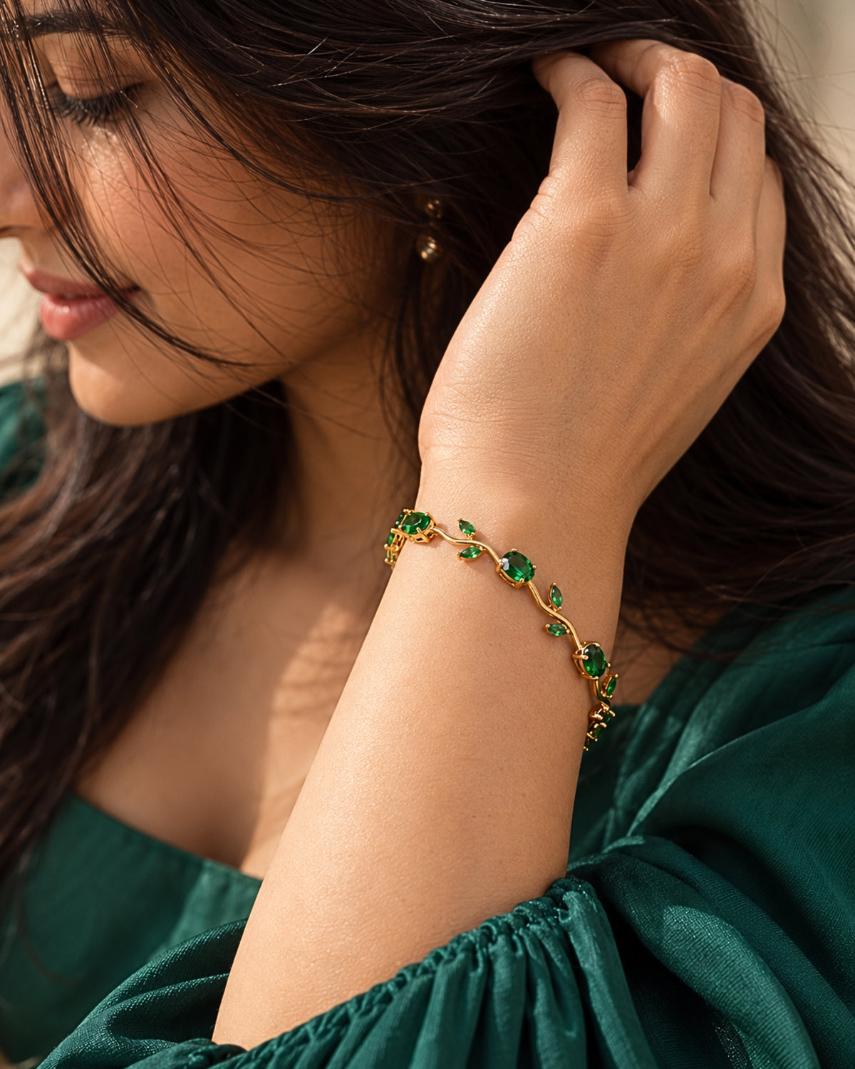 Anti-Tarnish Gold-Green Tulip Bracelet