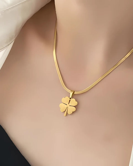 Anti-Tarnish Gold-Plated Clover Pendant